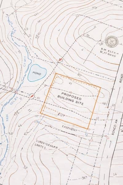 Land elevation contour map - ALTA SURVEY Florida Topographic survey map showing contour lines and elevation changes used for planning construction on a property